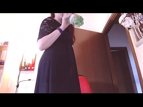 ❤️ Una schiava sottomessa che ama le mutandine sporche e lussuriose è costretta a masturbarsi dopo aver visto questo video! ☑ Porno bello al it.hentaibar.ru ☑