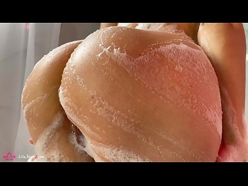 ❤️ Brunetta masturba la figa con il vibratore fino ad un intenso orgasmo sotto la doccia ☑ Porno bello al it.hentaibar.ru ☑